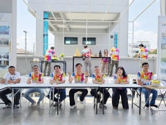 รดน้ำหัวผู้บริหาร ประจำปี 2568-5